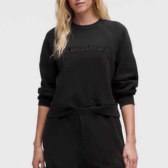 lululemon athletica Women's Black Sweatshirt - Picture 2 of 7